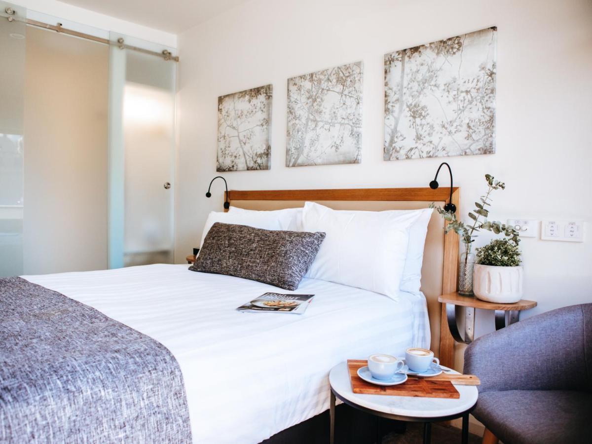 Astor Inn Wagga Wagga Buitenkant foto