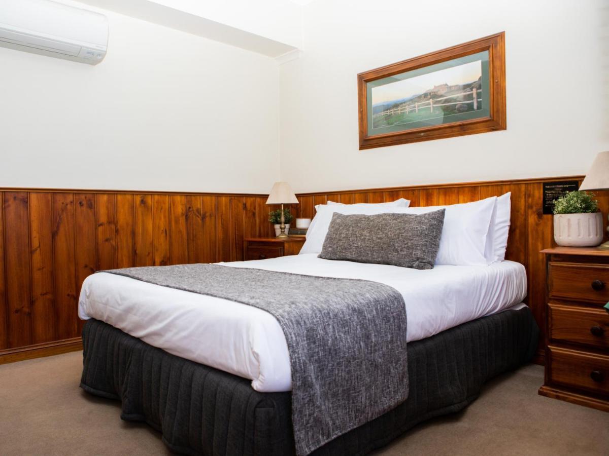 Astor Inn Wagga Wagga Buitenkant foto